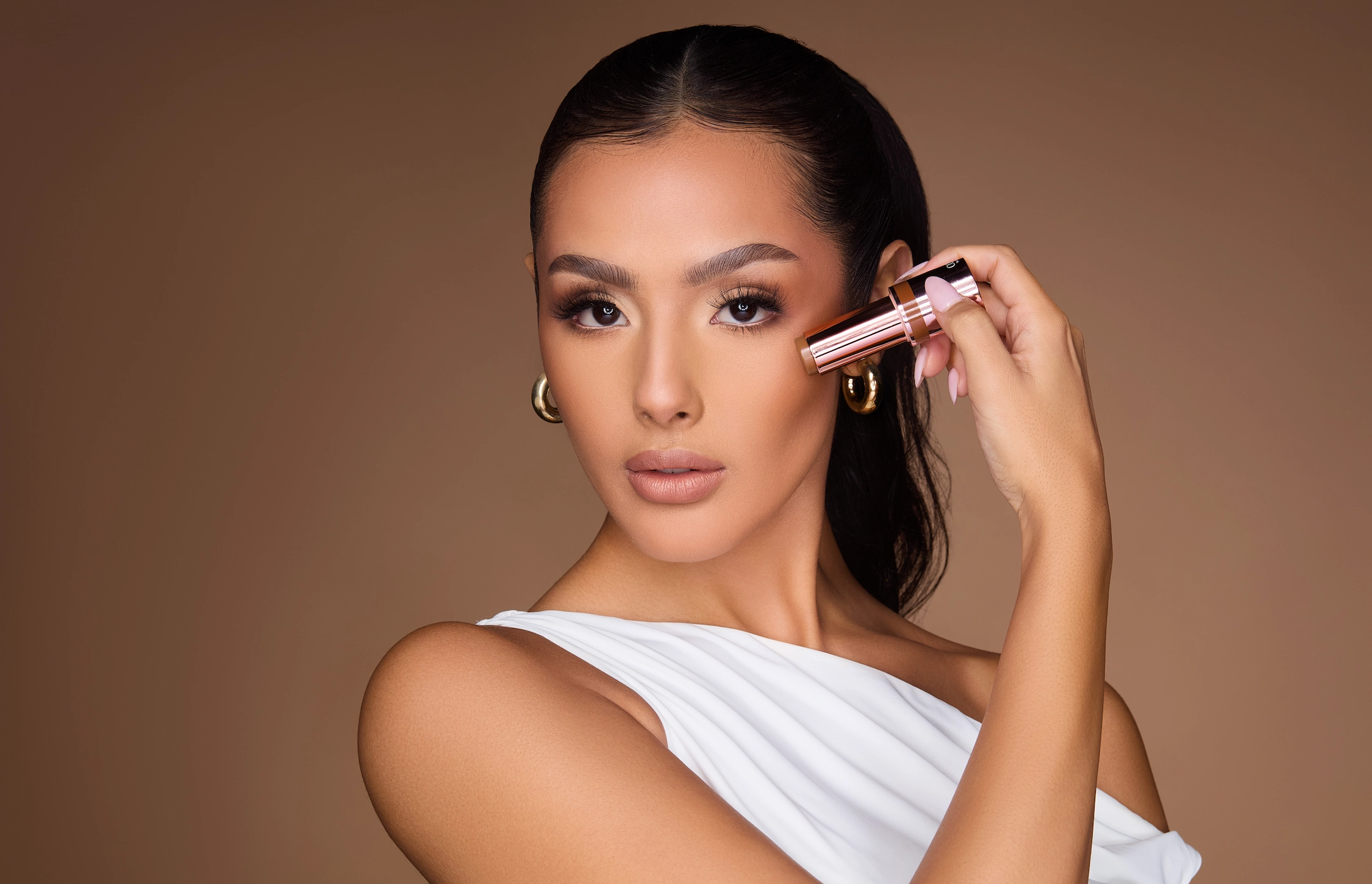 Flawless Stay Contour Sticks