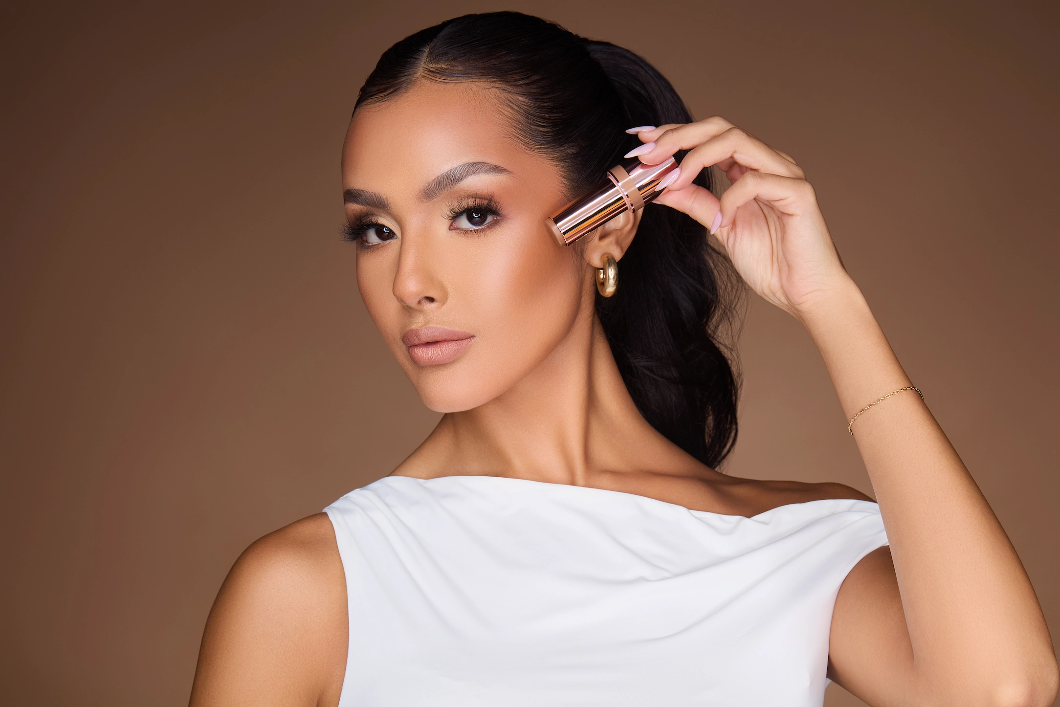 Flawless Stay Contour Sticks
