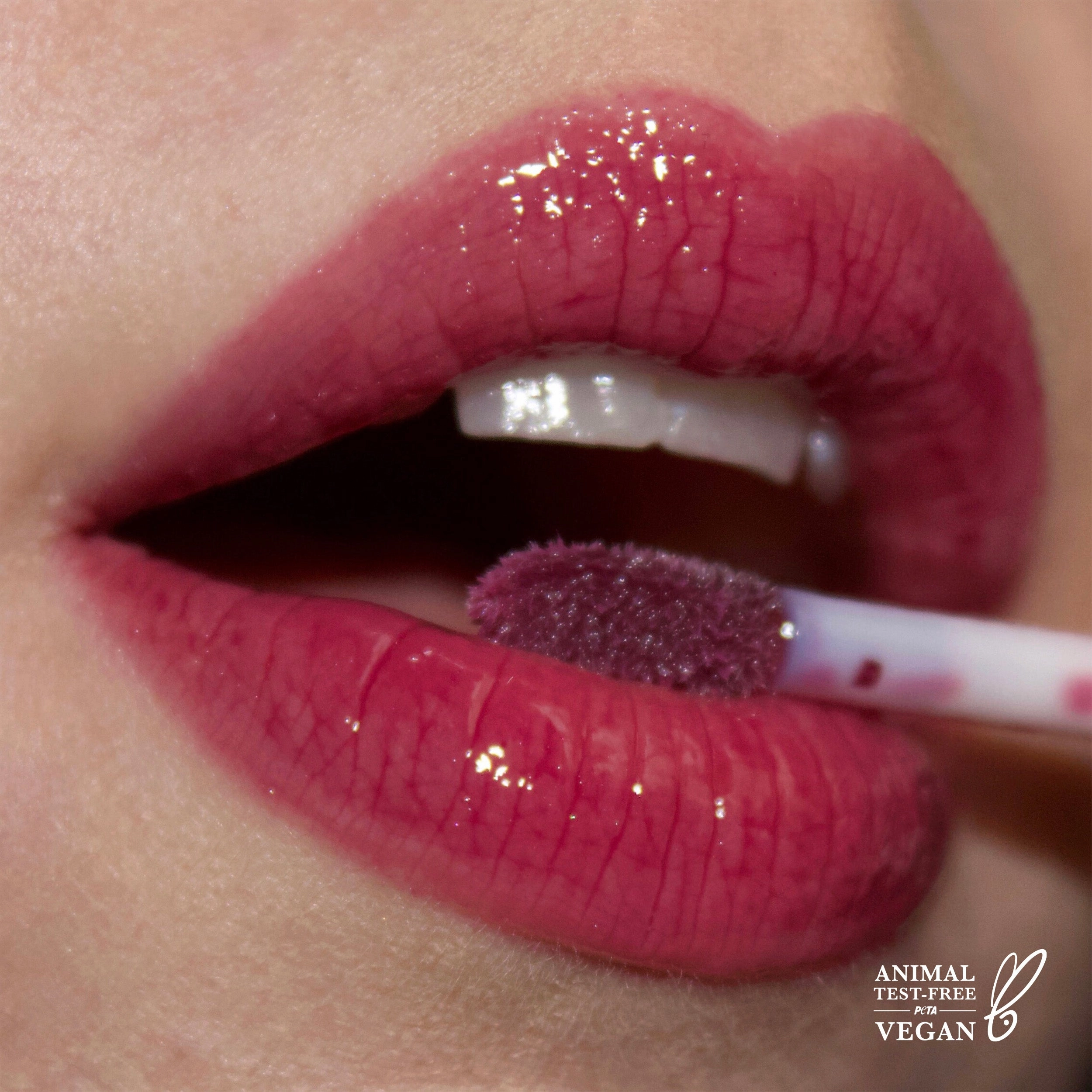 Glow Getter Hydrating Lip Oil (005, Berry Berry)
