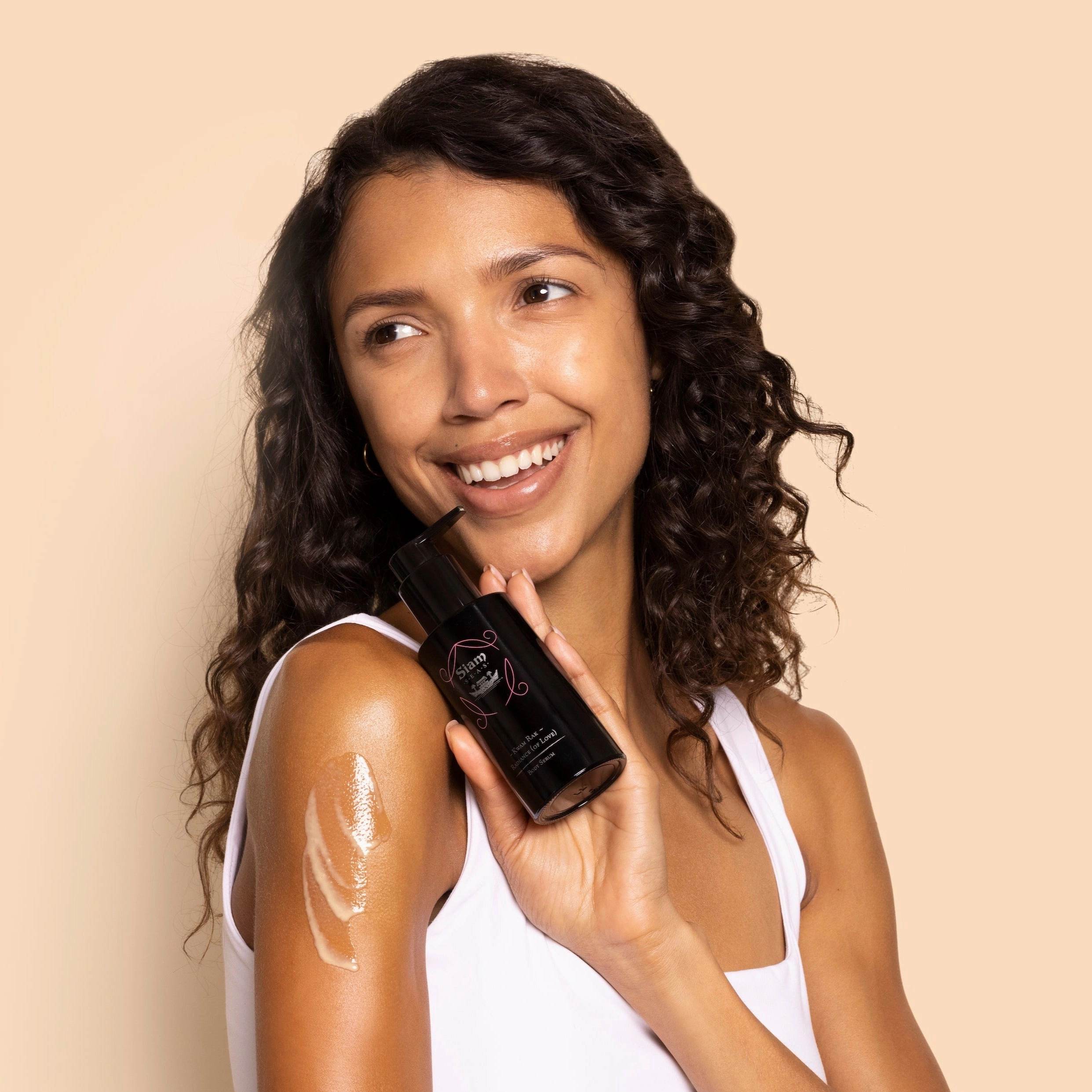 Kwam Rak Radiance of Love Body Serum